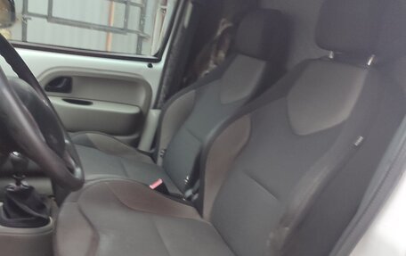 Renault Kangoo II рестайлинг, 2004 год, 380 000 рублей, 6 фотография