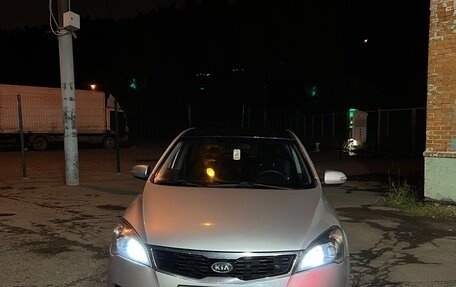 KIA cee'd I рестайлинг, 2011 год, 550 000 рублей, 2 фотография
