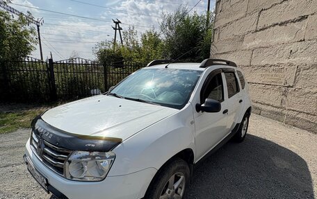 Renault Duster I рестайлинг, 2014 год, 895 000 рублей, 2 фотография