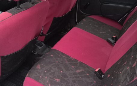 Renault Sandero I, 2012 год, 650 000 рублей, 3 фотография