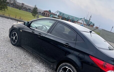 Hyundai Solaris II рестайлинг, 2013 год, 620 000 рублей, 15 фотография