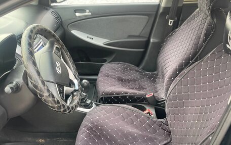 Hyundai Solaris II рестайлинг, 2013 год, 620 000 рублей, 17 фотография