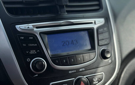 Hyundai Solaris II рестайлинг, 2013 год, 620 000 рублей, 25 фотография