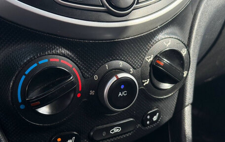 Hyundai Solaris II рестайлинг, 2013 год, 620 000 рублей, 30 фотография