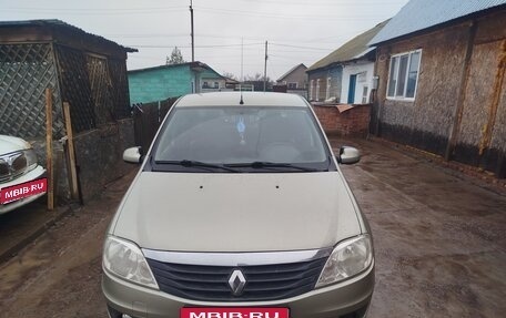 Renault Logan II, 2014 год, 560 000 рублей, 1 фотография
