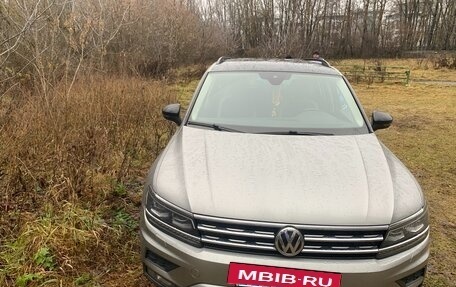 Volkswagen Tiguan II, 2020 год, 2 500 000 рублей, 4 фотография