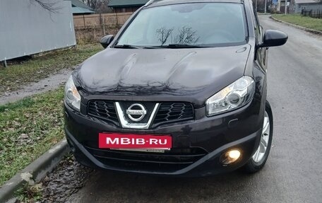 Nissan Qashqai+2 I, 2011 год, 1 800 000 рублей, 2 фотография