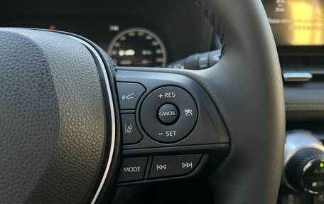 Toyota RAV4, 2025 год, 4 100 000 рублей, 21 фотография