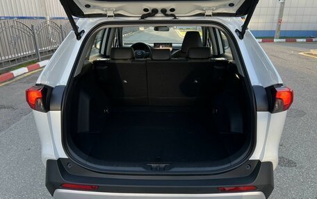 Toyota RAV4, 2025 год, 4 100 000 рублей, 31 фотография