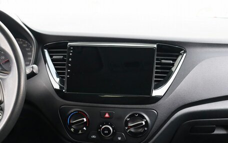 Hyundai Solaris II рестайлинг, 2017 год, 1 150 000 рублей, 12 фотография