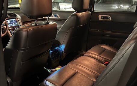 Ford Explorer VI, 2014 год, 1 800 000 рублей, 14 фотография