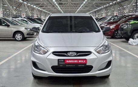 Hyundai Solaris II рестайлинг, 2013 год, 600 000 рублей, 2 фотография