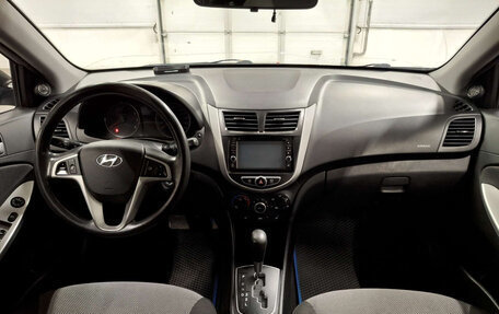 Hyundai Solaris II рестайлинг, 2013 год, 600 000 рублей, 17 фотография