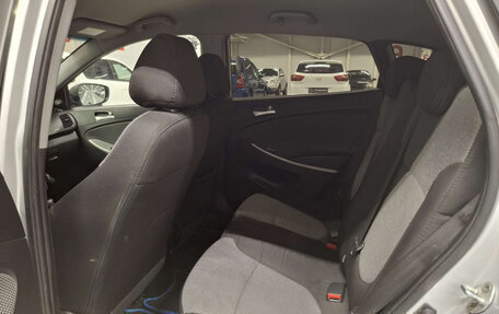 Hyundai Solaris II рестайлинг, 2013 год, 600 000 рублей, 15 фотография