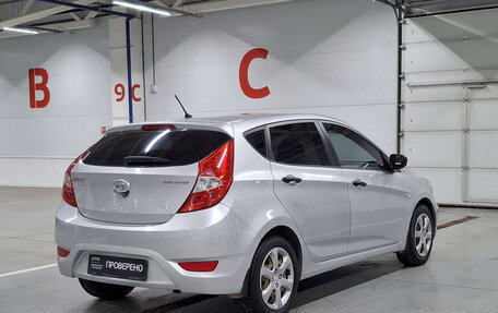 Hyundai Solaris II рестайлинг, 2013 год, 600 000 рублей, 6 фотография