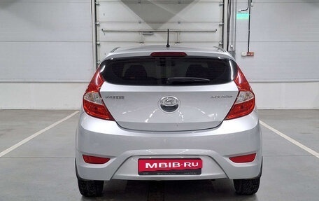 Hyundai Solaris II рестайлинг, 2013 год, 600 000 рублей, 7 фотография