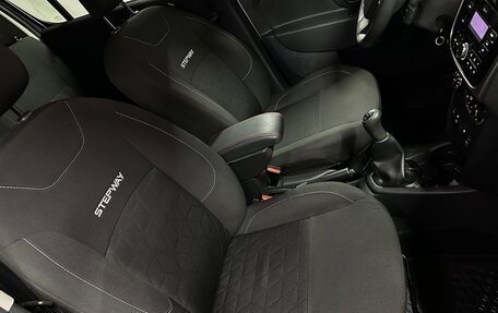 Renault Sandero II рестайлинг, 2018 год, 1 150 000 рублей, 20 фотография