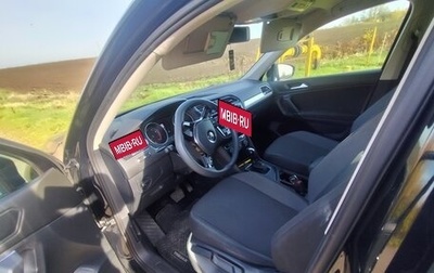 Volkswagen Tiguan II, 2020 год, 2 410 000 рублей, 1 фотография