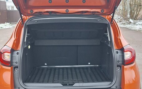 Renault Kaptur I рестайлинг, 2017 год, 1 400 000 рублей, 28 фотография