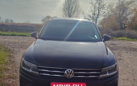 Volkswagen Tiguan II, 2020 год, 2 410 000 рублей, 10 фотография