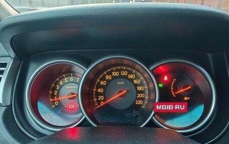 Nissan Tiida, 2010 год, 725 000 рублей, 11 фотография