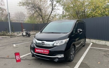 Honda Stepwgn IV, 2017 год, 1 999 999 рублей, 3 фотография