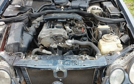 Mercedes-Benz E-Класс, 1997 год, 180 000 рублей, 4 фотография