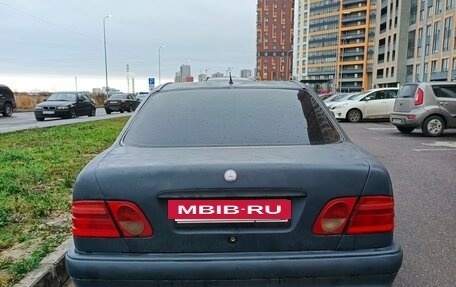 Mercedes-Benz E-Класс, 1997 год, 180 000 рублей, 3 фотография