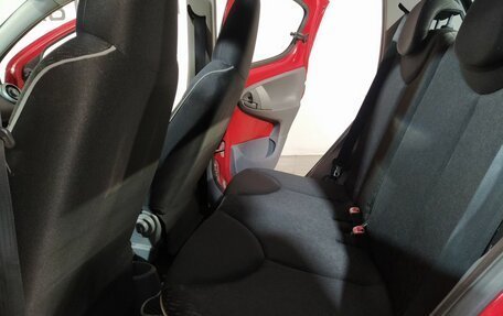 Peugeot 107 I рестайлинг, 2010 год, 389 000 рублей, 15 фотография