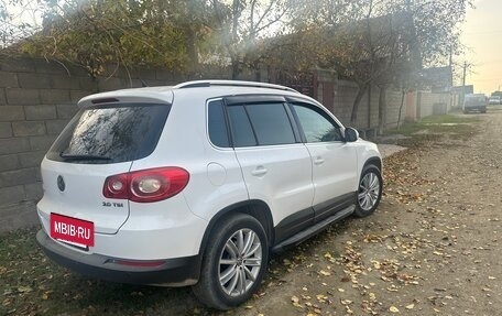 Volkswagen Tiguan I, 2010 год, 950 000 рублей, 2 фотография