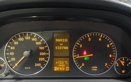 Mercedes-Benz A-Класс, 2012 год, 890 000 рублей, 5 фотография