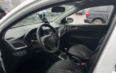 Hyundai Solaris II рестайлинг, 2017 год, 830 000 рублей, 6 фотография