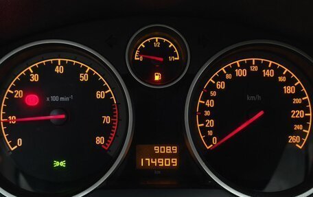 Opel Zafira B, 2012 год, 730 000 рублей, 14 фотография