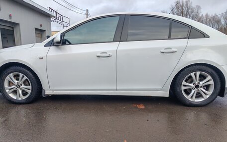 Chevrolet Cruze II, 2011 год, 620 000 рублей, 4 фотография