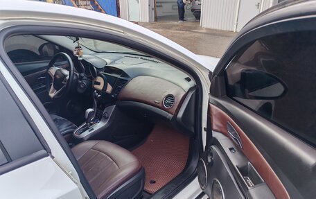 Chevrolet Cruze II, 2011 год, 620 000 рублей, 15 фотография