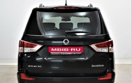 SsangYong Stavic, 2014 год, 1 470 000 рублей, 3 фотография