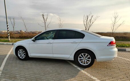 Volkswagen Passat B8 рестайлинг, 2015 год, 1 370 000 рублей, 10 фотография