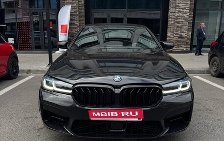 BMW 5 серия, 2019 год, 3 950 000 рублей, 2 фотография