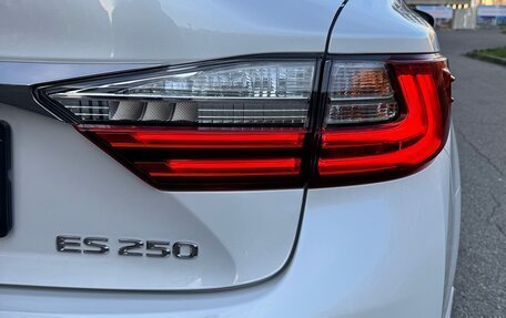 Lexus ES VII, 2017 год, 3 990 000 рублей, 28 фотография