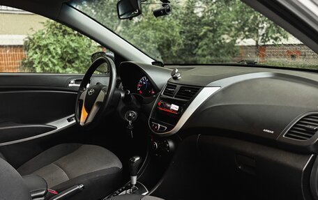 Hyundai Solaris II рестайлинг, 2013 год, 818 000 рублей, 11 фотография