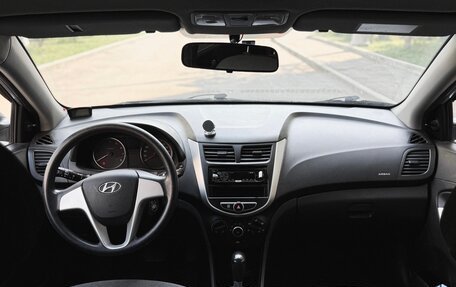 Hyundai Solaris II рестайлинг, 2013 год, 818 000 рублей, 14 фотография