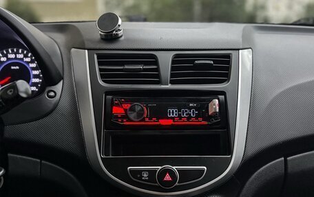 Hyundai Solaris II рестайлинг, 2013 год, 818 000 рублей, 9 фотография