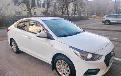 Hyundai Solaris II рестайлинг, 2017 год, 1 390 000 рублей, 1 фотография