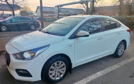 Hyundai Solaris II рестайлинг, 2017 год, 1 390 000 рублей, 7 фотография