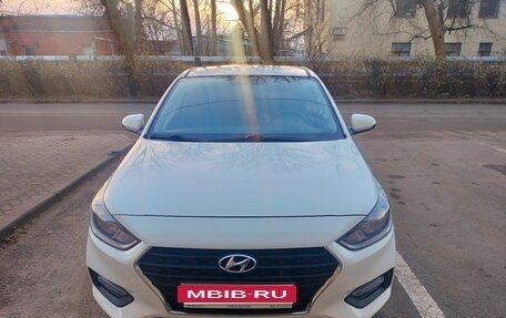Hyundai Solaris II рестайлинг, 2017 год, 1 390 000 рублей, 5 фотография