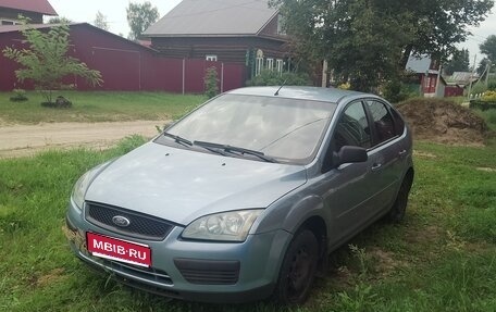 Ford Focus II рестайлинг, 2005 год, 270 000 рублей, 1 фотография