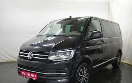 Volkswagen Multivan T6 рестайлинг, 2018 год, 3 489 000 рублей, 1 фотография