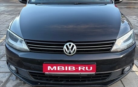 Volkswagen Jetta VI, 2012 год, 850 000 рублей, 4 фотография