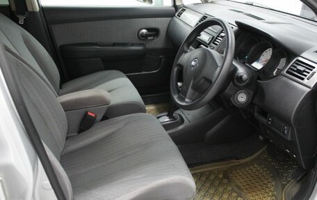 Nissan Tiida, 2010 год, 800 000 рублей, 17 фотография