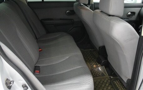 Nissan Tiida, 2010 год, 800 000 рублей, 13 фотография